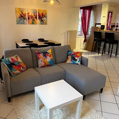 Spacious, 2 3 Beds, Floor & Parking * קלרמונט-פרנד