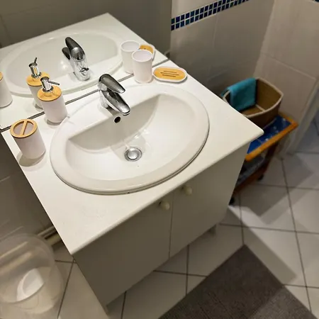Spacious, 2 3 Beds, Floor & Parking