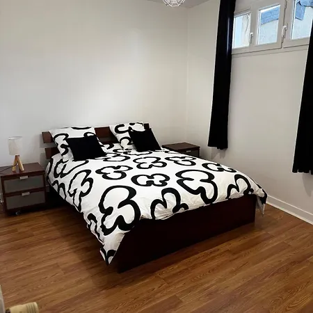 Spacious, 2 3 Beds, Floor & Parking קלרמונט-פרנד